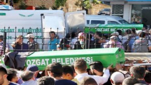 Kazada yaşamını yitiren 1’i çocuk 5 kişi Yozgat’ta toprağa verildi