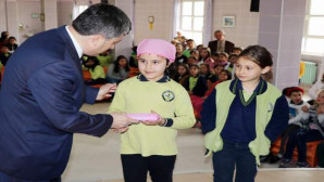 Yozgat Halk Sağlığı Müdürlüğü, öğrencilere diş fırçası ve macunu dağıttı