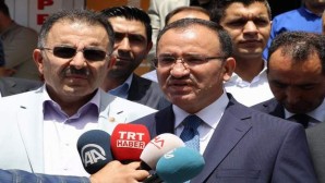 Adalet Bakanı Bozdağ, Yozgat’ta bayramlaşma törenine katıldı