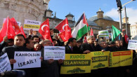 ABD’nin Kudüs kararı Yozgat’ta Cuma namazı çıkışı protesto edildi     