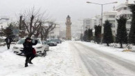 Kar ve tipi nedeniyle 103 köy yolu ulaşıma kapandı