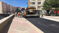 Yozgat Belediyesi sıcak asfalt çalışmalarına devam ediyor