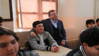 Vali Polat, okul ziyaretlerini sürdürüyor