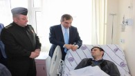 Vali Yazıcı, yaralı askerleri hastanede ziyaret etti