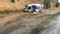 Hasta taşıyan ambulans kaza yaptı: 1’i bebek 4 kişi yaralandı