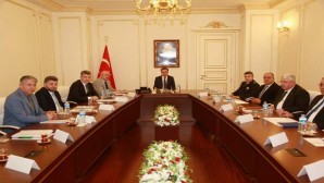 Vali Çakır, başkanlığında Koranavirüs toplantısı yapıldı