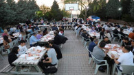 Karadağ, Yerköy’de öğrencilerle iftar yaptı