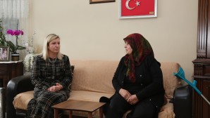 Vali Özkan’ın eşi Arzu Özkan’dan anlamı ziyaret
