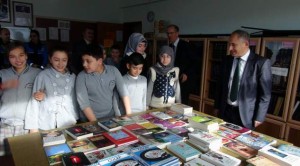 Yozgat Emniyeti’nden öğrencilere kitap