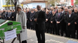 Emniyet Genel Müdürü Lekesiz’in babası toprağa verildi
