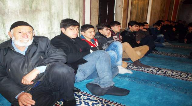 Gençler sabah namazında buluştu