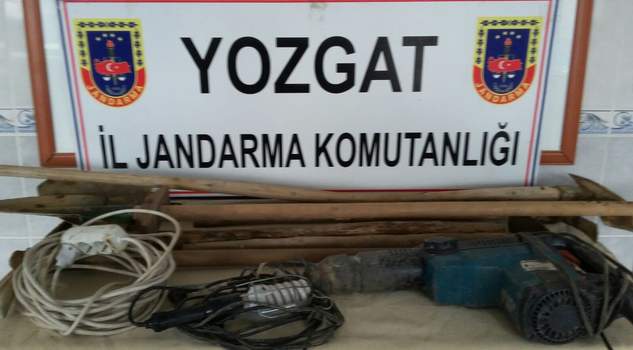 Jandarmadan kaçak kazıya suçüstü