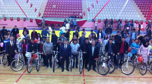 Yozgat Halk Sağlığı Müdürlüğünden öğrencilere 407 bisiklet