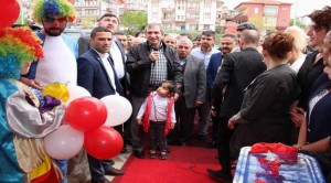 Vali Yazıcı: Yeni işletmelerin açılması şehrimize büyük katkı sağlar