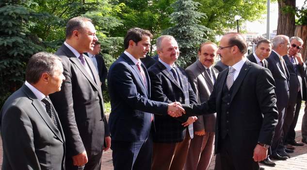 Vali Yurtnaç: Birikimlerimizi alın terimizi Yozgat için akıtacağız