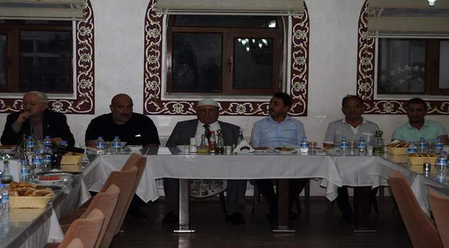 Hayırsever İşadamı Şahin’den basın mensuplarına iftar