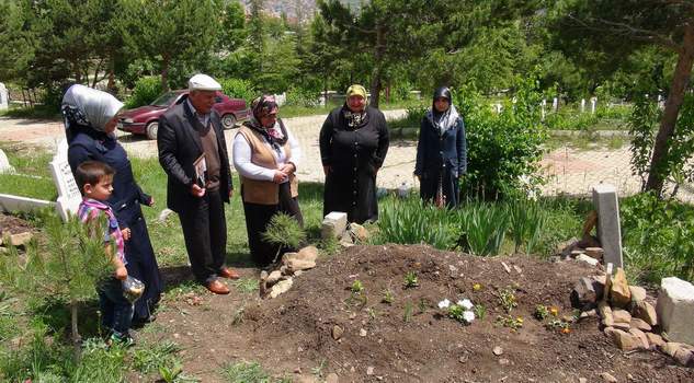 Bekçiyi öldüren zanlıların serbest bırakılmasına ailesi tepki gösterdi
