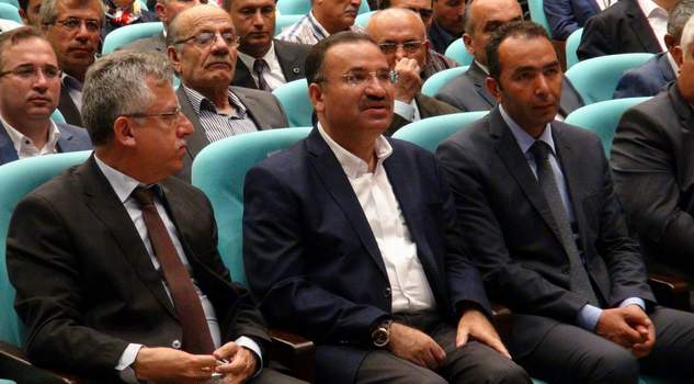 Bozdağ: Kimse AK Partiye dönük operasyon çekemez