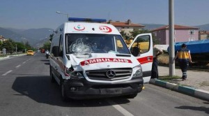 Ambulansın çarptığı yaşlı adam hayatını kaybetti