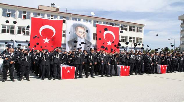 POMEM’den 843 öğrenci emniyet teşkilatına dahil oldu