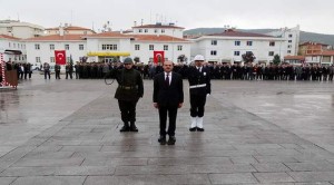 29 Ekim Kutlamaları Çelenk Sunumu ile başladı