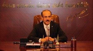 Vali Yurtnaç: Vakıf paraları faizde tutulmadan ihtiyaç sahiplerine verilecek