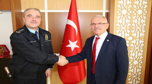Emniyet Müdürü Çengeloğlu’ndan Rektör Karacabey’e iadeyi ziyaret