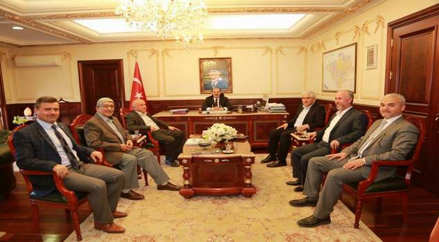 Vali Yurtnaç: Gelişmiş ülkelerin en önemli değeri eğitimli nesilleridir