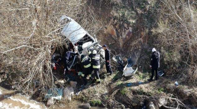 Yozgat’ta otomobil dereye uçtu: 1 kişi öldü