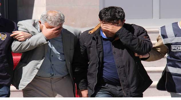 Yaşlı çifti dolandıran, telefon dolandırıcısı 2 kişi tutuklandı