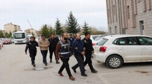 FETÖ’den gözaltına alınan 8 kişi adliyeye sevk edildi