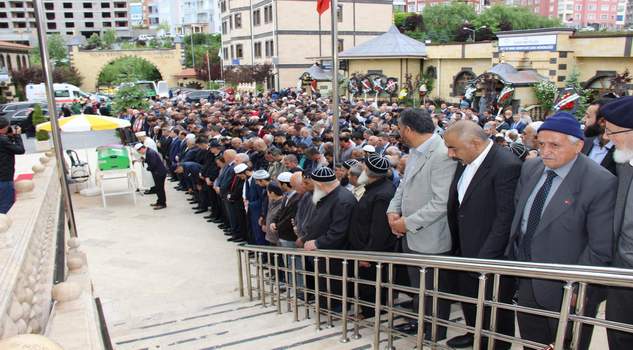 Bilal Şahin’in eşi N. Afet Şahin  toprağa verildi