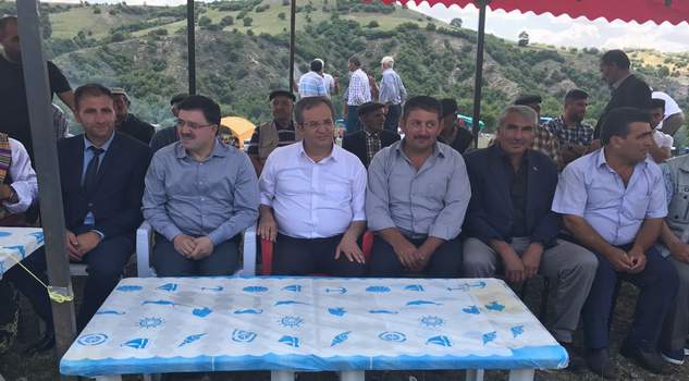 Milletvekili Başer, köy ziyaretinde şenliklere katıldı