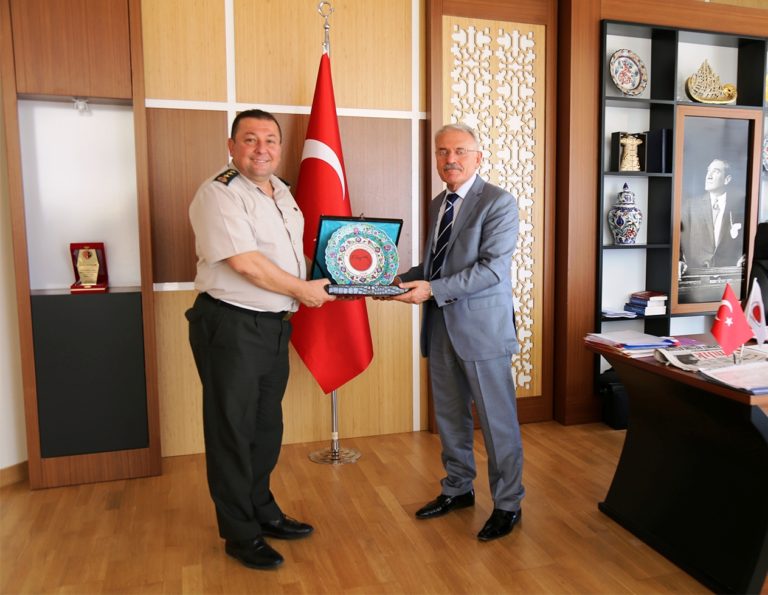 Albay Yıldırım’dan Rektör Karacabey’e veda ziyareti