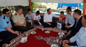 Vali Yurtnaç: Şehit ve gazilerimize minnet borçluyuz