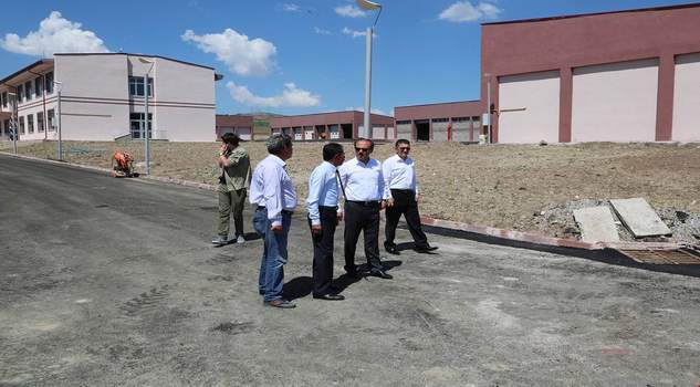 Vali Yurtnaç, yatırımları yerinde inceledi