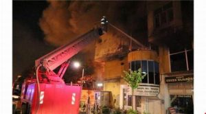 Abide İşhanında çıkan yangın korkuttu