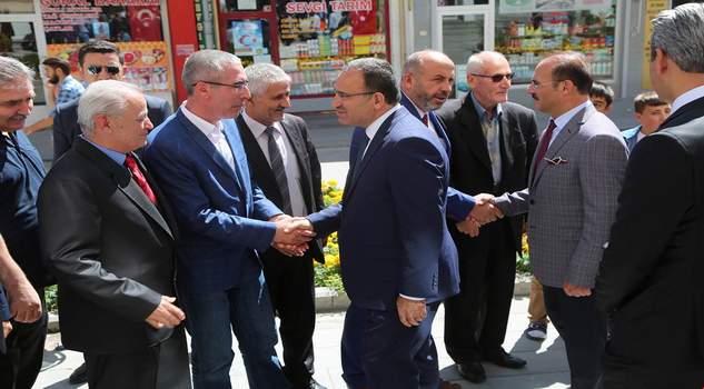 Bozdağ, bayramı memleketi Yozgat’ta geçirdi