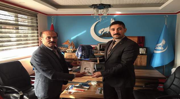 Vali Yurtnaç’tan Ülkü Ocaklarına ziyaret