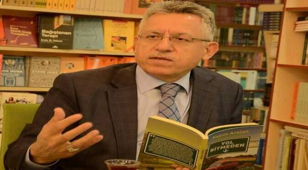 Başkan Arslan, imza günü düzenledi