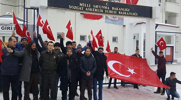 Vatan sevdalıları Afrin’e gitmek için Askerlik Şubesine dilekçe verdi