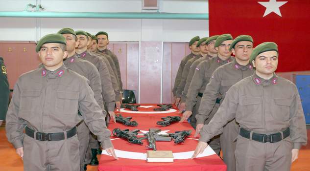 Yozgat’ta  369.’ncu kısa dönem 44 acemi er yemin etti