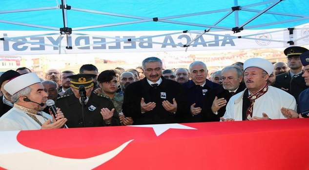 Şehit Uzman Onbaşı Aygül, dualarla son yolculuğuna uğurlandı