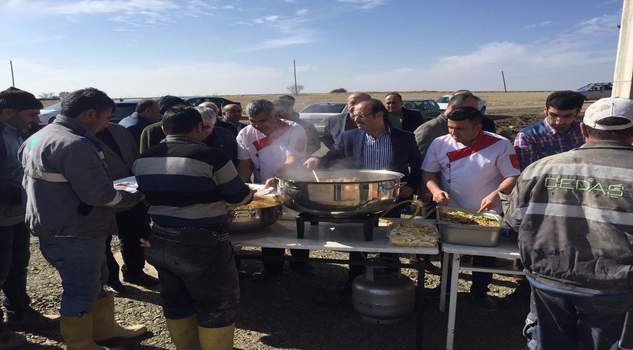 Vali Yurtnaç: Öğrenci yurtlarımız otel konforunda