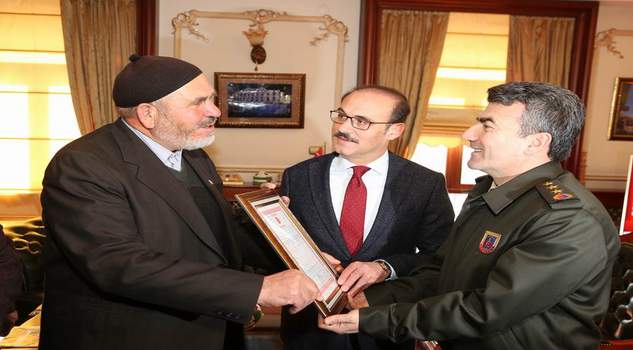 250 Bin TL’lik evini Türk Silahlı Kuvvetlerine bağışladı