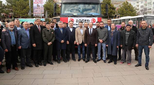 Yozgat’tan 100 adet kurbanlık koyun Mehmetçiklere dualarla gönderildi