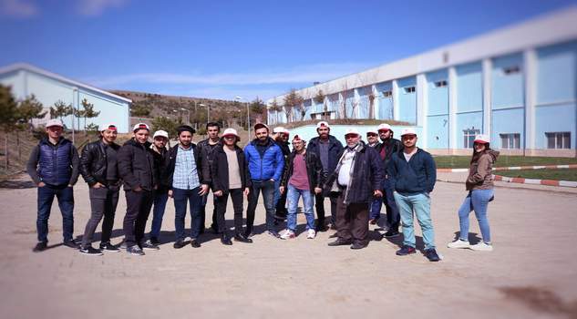 Yüksekokul öğrencileri et süt kurumunu gezdi