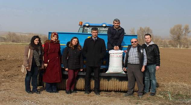 Kırmızı mercimeğin deneme ekimi yapıldı