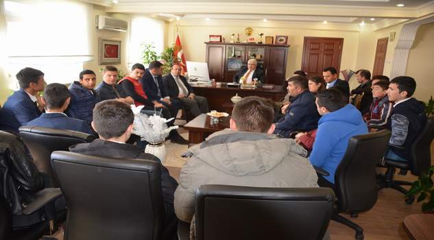 Tiyatro birincilerinden Yazıcı’ya ziyaret