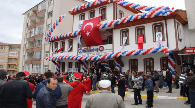 Hizmet-İş Yozgat Şubesi yeni binası törenle açıldı